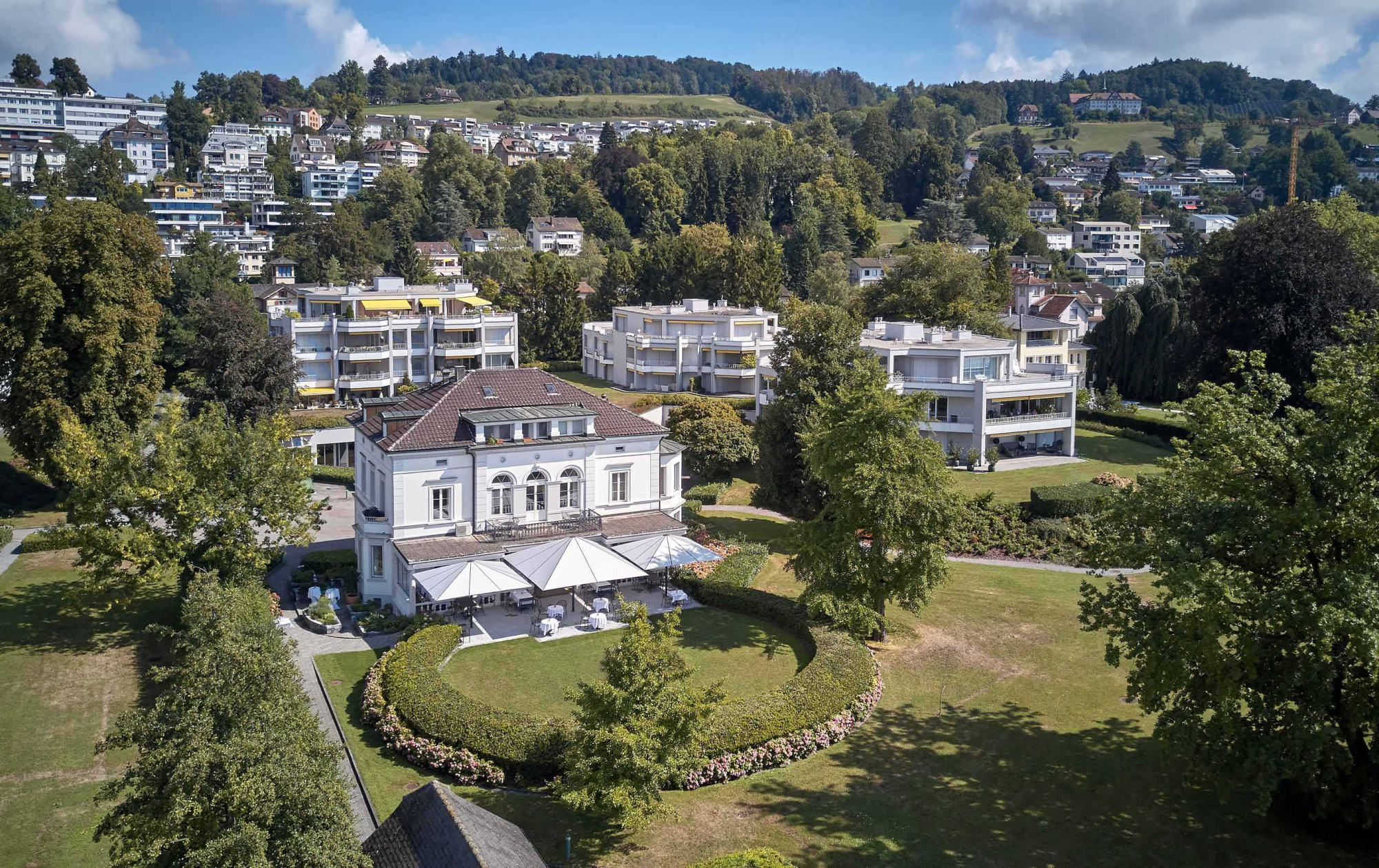Aussenansicht villa schweizerhof luzern 05