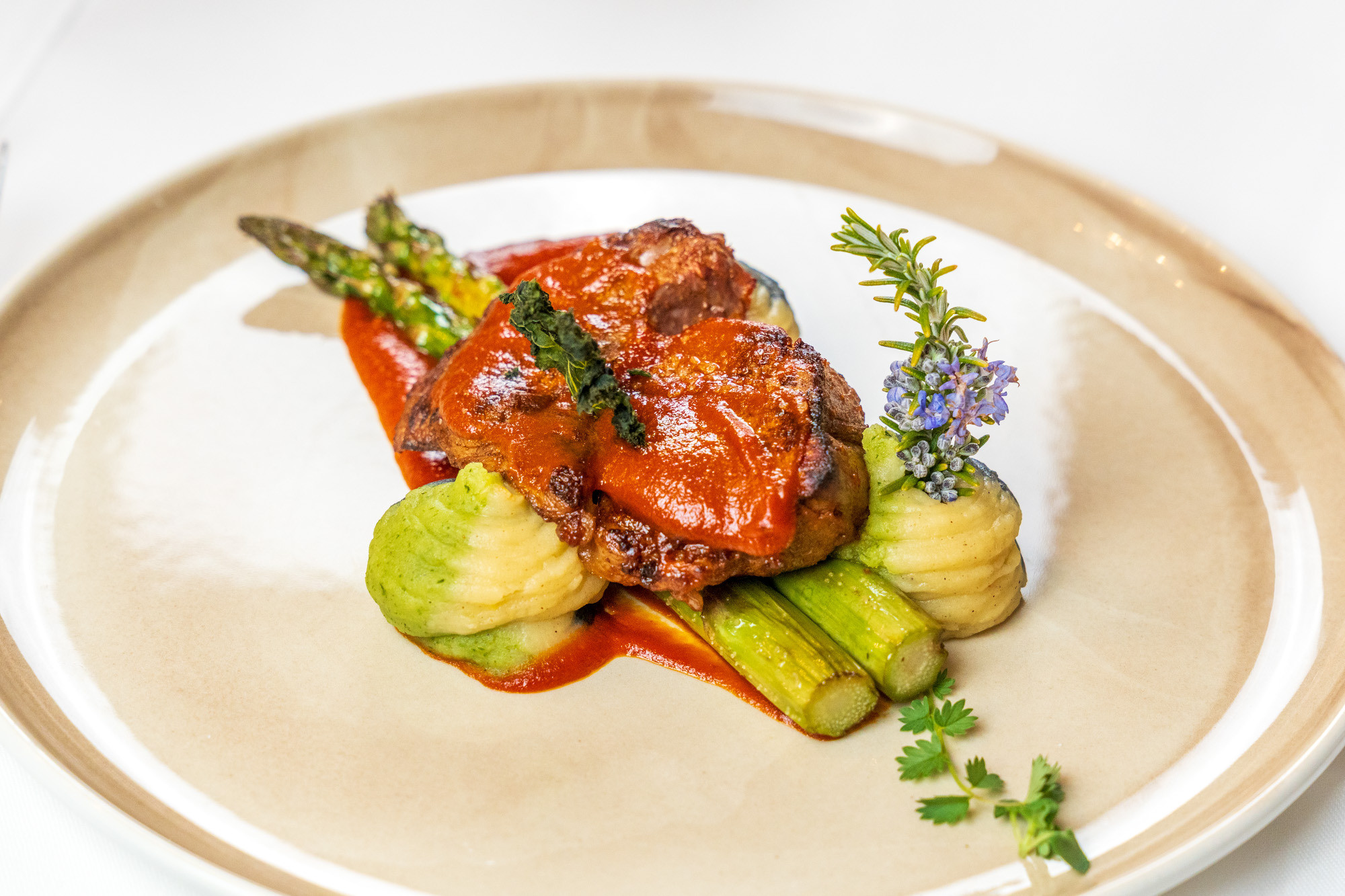 VILLA Schweizerhof Frühling 2026