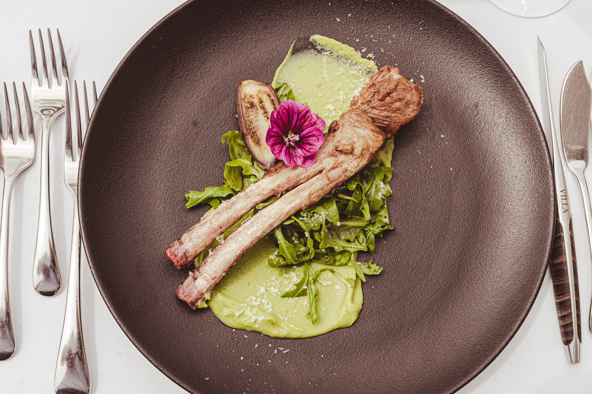 <p>Das Restaurant in Luzern <br
/>mit Terrasse am See.</p>
